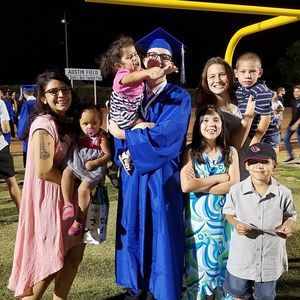 Meet your Posher, Julia